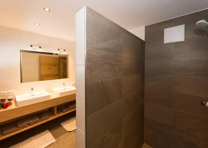 Vorderbichlhof 公寓 *